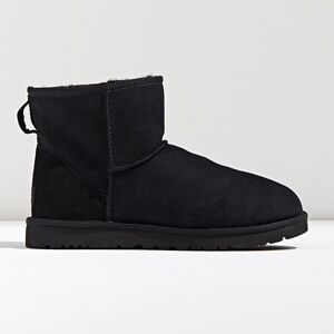 UGG Classic Mini Boot- Black